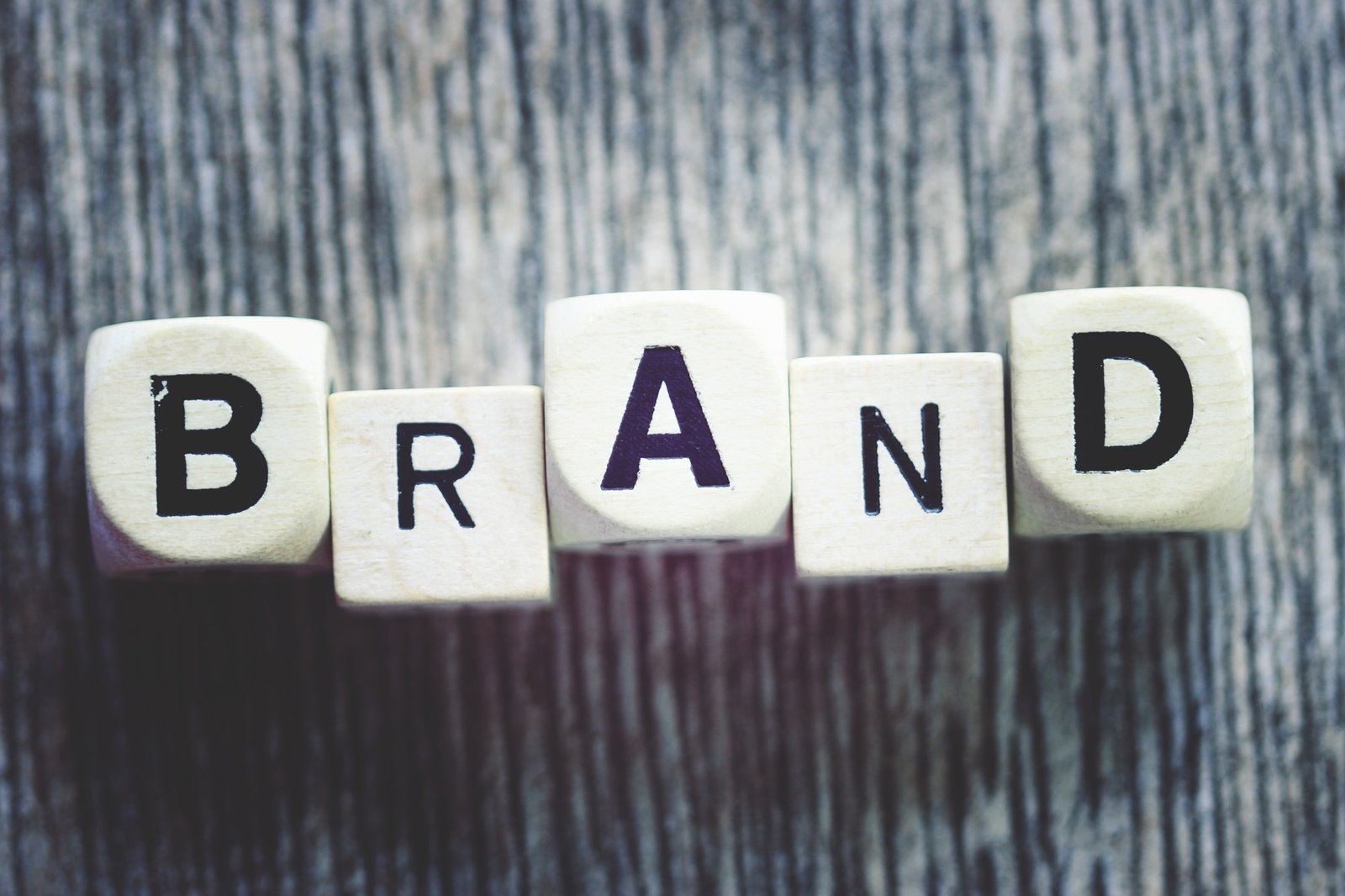 The Science and Arts of Branding: How to get more customers and keep them glued to you